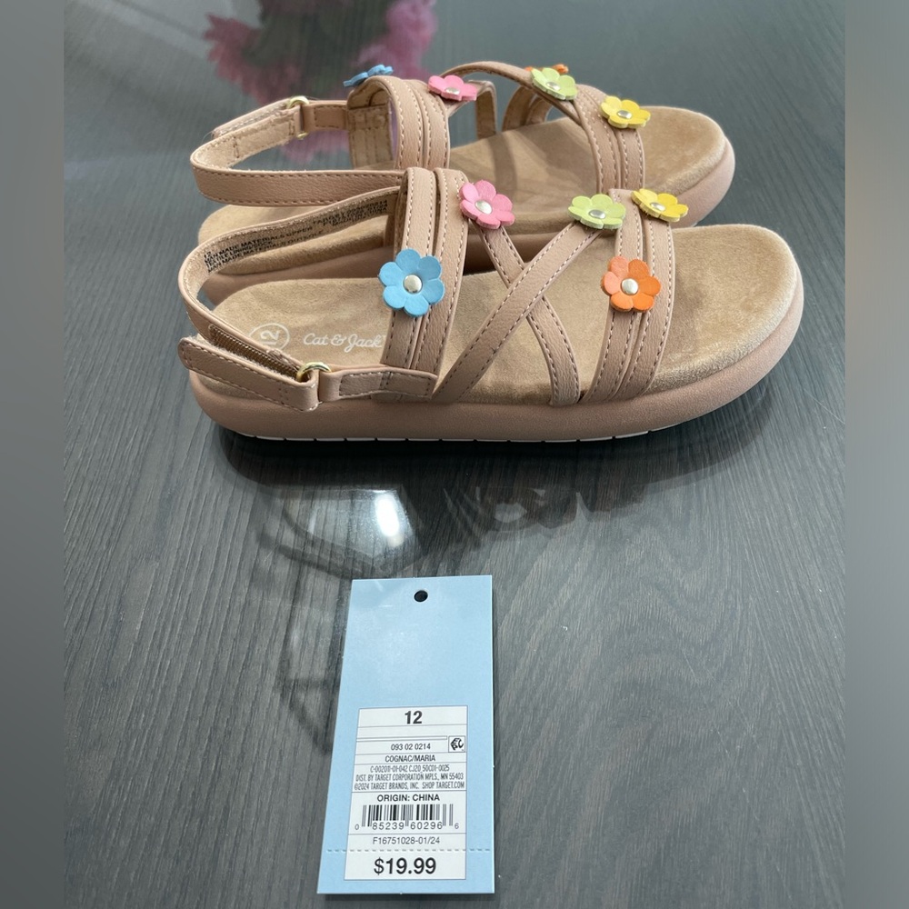 NWOT girls sandals